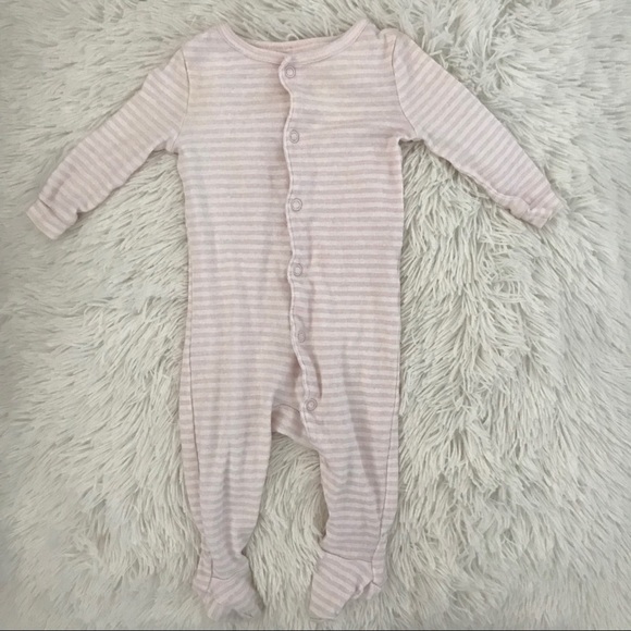 ❌Sold❌🧸 3 Baby Girl Bodysuits 🧸🎀 - Picture 6 of 8
